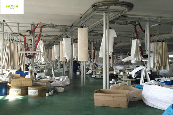 Breedte 2.15m 500gsm-de Filtermedia van de Polyesterlucht Materiële Normale Temperatuur