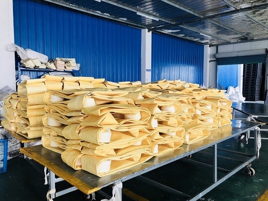 de Filterzak van 550gsm Arcylic voor Hoge Alkalische Bestand van de Cementinstallatie